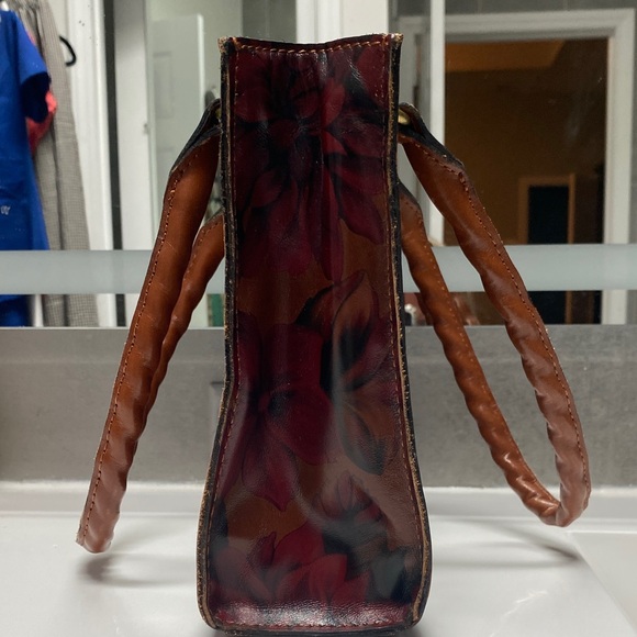 Patricia Nash, leather new without tags Floral Leather Tote Bag in Brown and Red - Picture 3 of 12